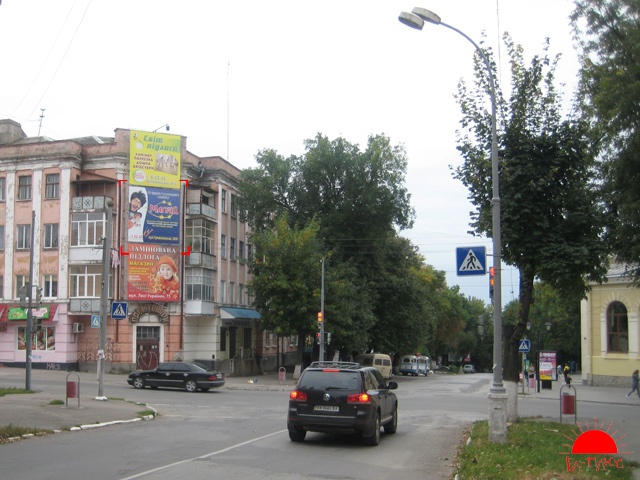 Брендмауер 6x3,  вул. Шевченка, 15 (фасад середній)