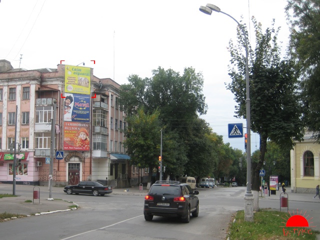 Брендмауер 6x3,  вул. Шевченка, 15 (фасад верх)